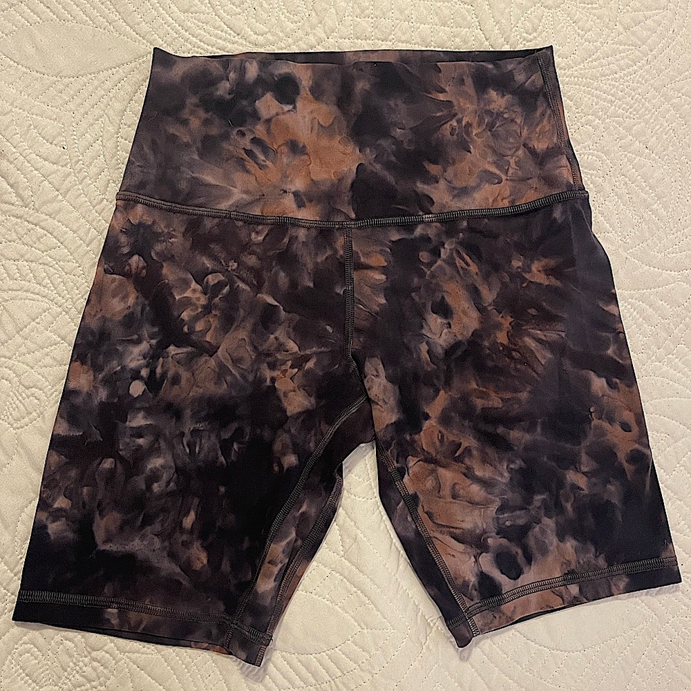 Lululemon biker shorts